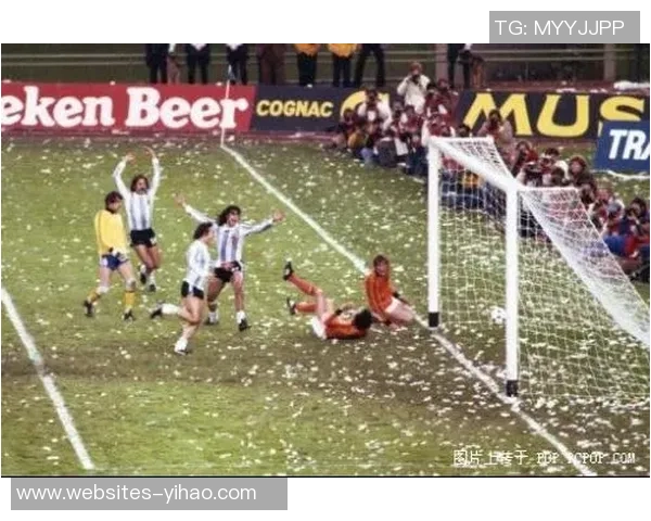 勇士豪掷19亿美元创奢侈税新高成功争夺附加赛资格 勇士豪掷19亿美元创奢侈税新高成功争夺附加赛资格